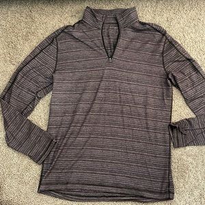 Lululemon Men’s quarterzip size Large